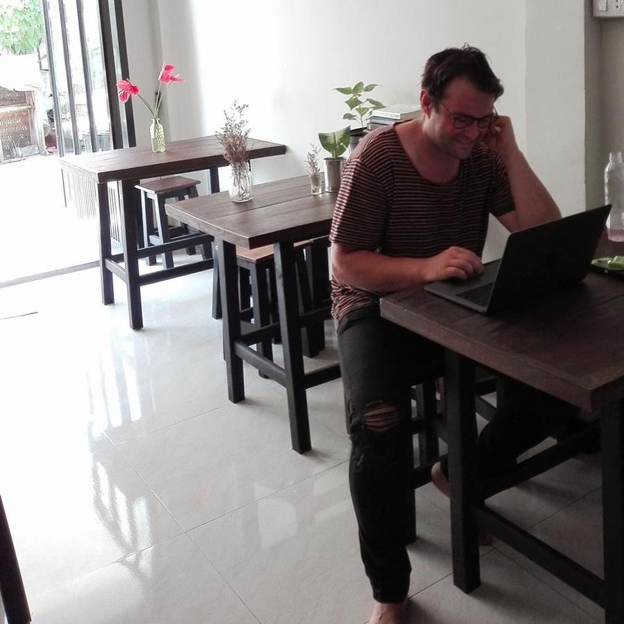 Sla Bar N'Bed Pansiyon Bangkok Dış mekan fotoğraf