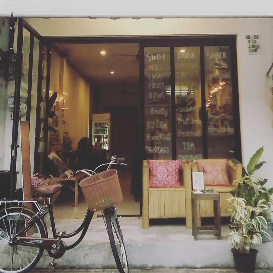 Sla Bar N'Bed Pansiyon Bangkok Dış mekan fotoğraf