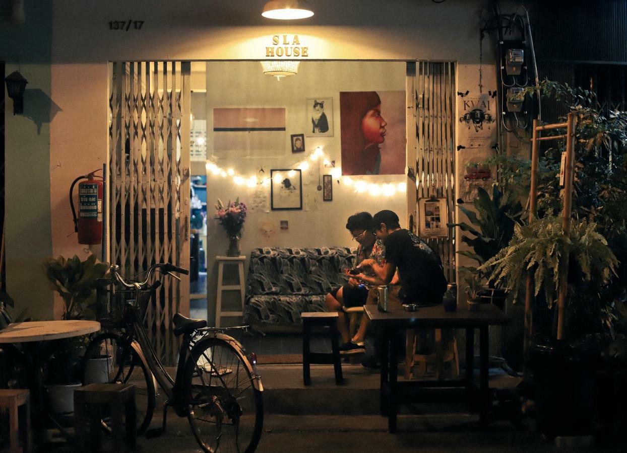 Sla Bar N'Bed Pansiyon Bangkok Dış mekan fotoğraf